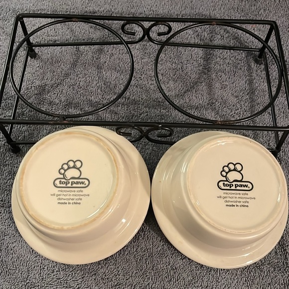 Elevated Dog Bowls - Picture 2 of 10